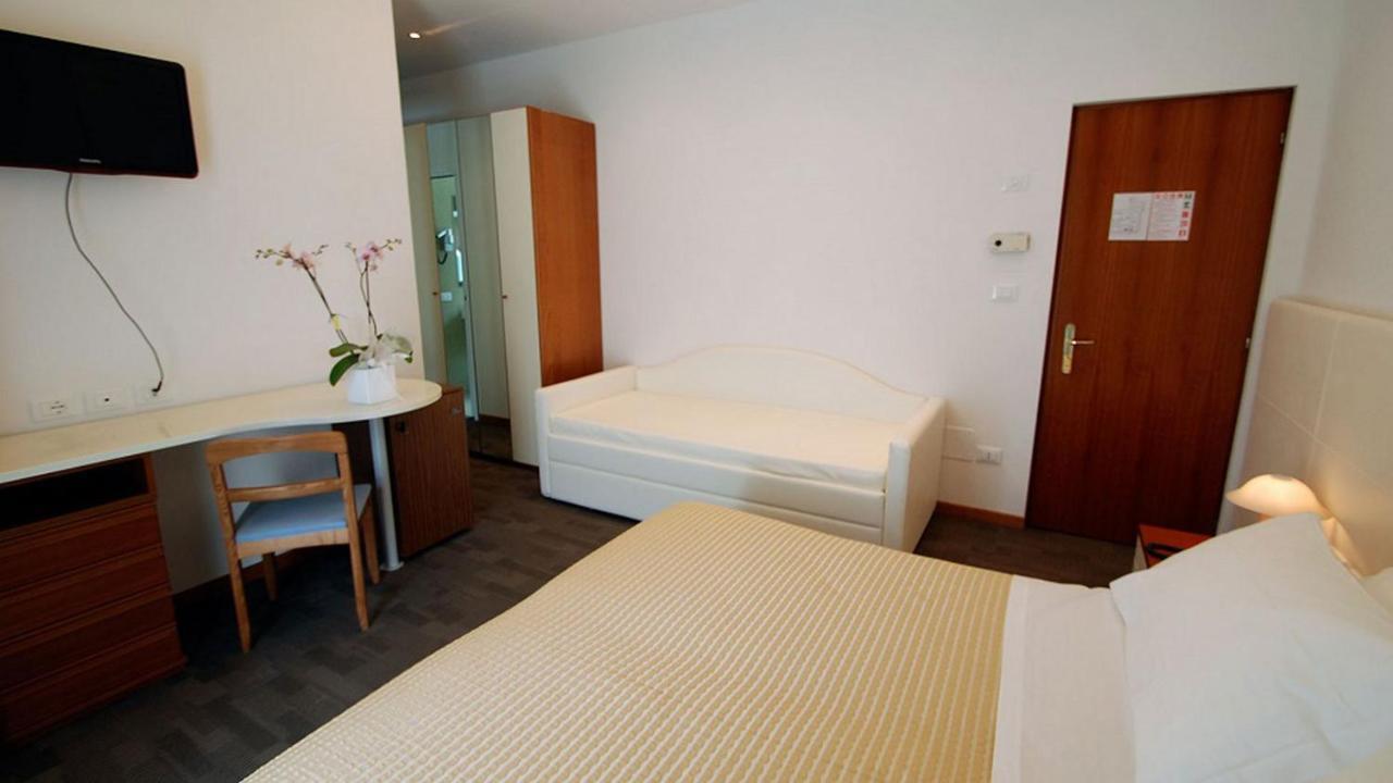 Hotel Sorriso มิลาโน แมริตทิมา ภายนอก รูปภาพ