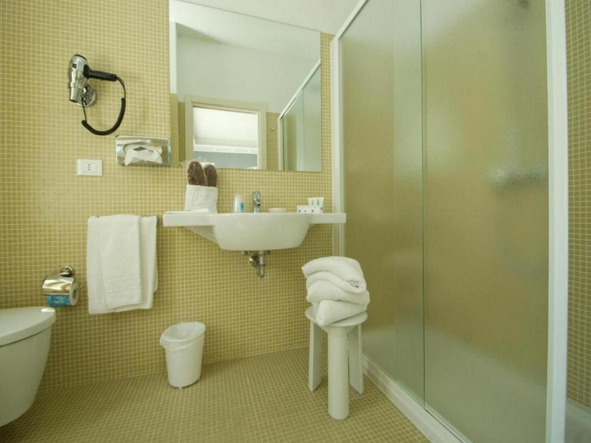 Hotel Sorriso มิลาโน แมริตทิมา ภายนอก รูปภาพ