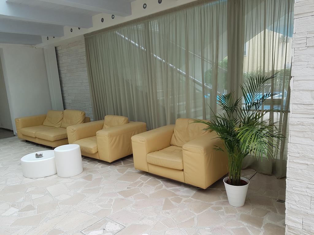 Hotel Sorriso มิลาโน แมริตทิมา ภายนอก รูปภาพ