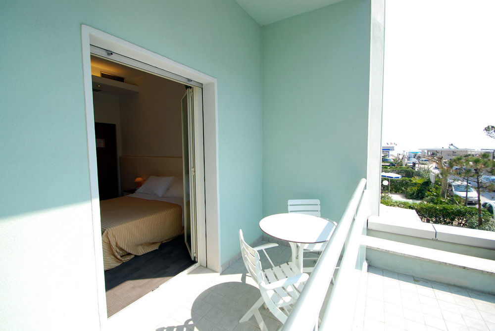 Hotel Sorriso มิลาโน แมริตทิมา ภายนอก รูปภาพ