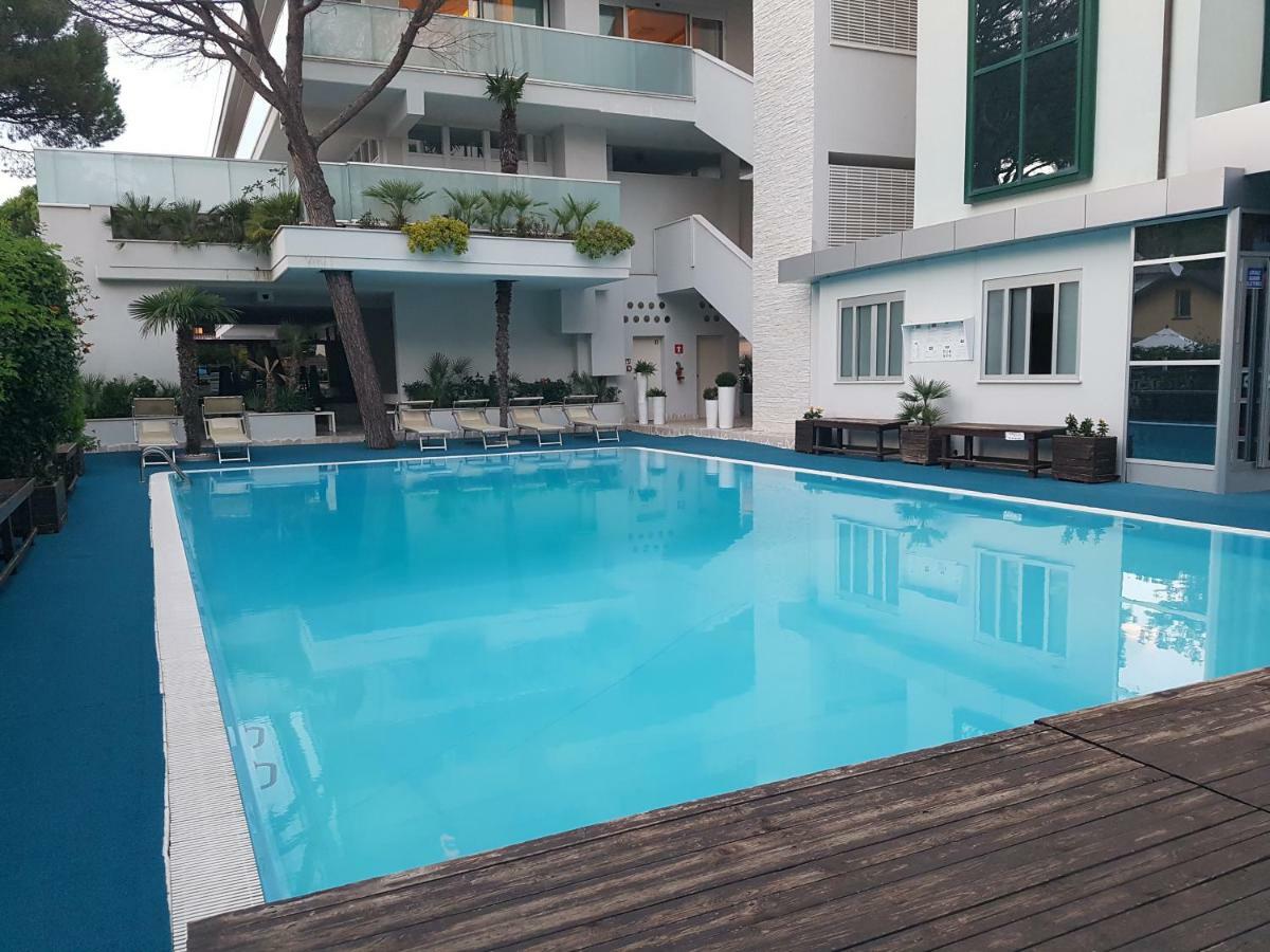 Hotel Sorriso มิลาโน แมริตทิมา ภายนอก รูปภาพ